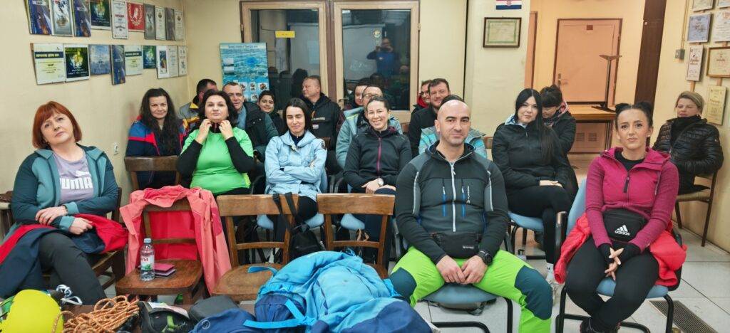 Vježba korištenja opreme za zimske uvjete - 08.02.2026. g.